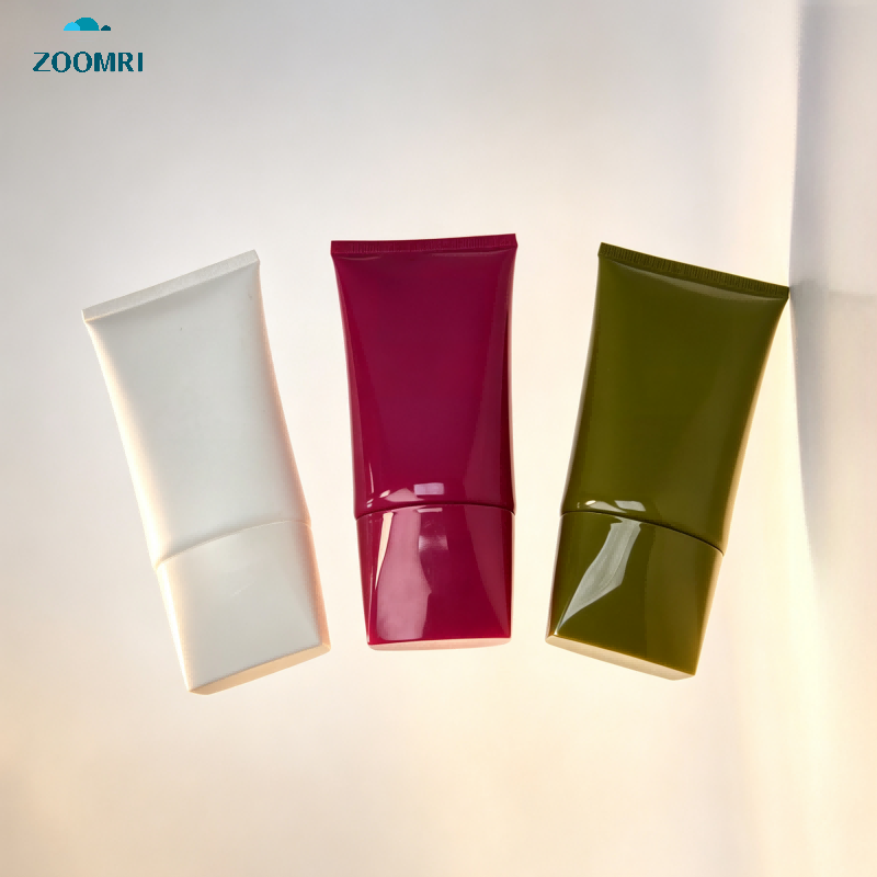 Custom Luxury Oval PE Cosmetic Squeeze Tube, Camellia Pattern for Skincare 30-120ml - 图片 3